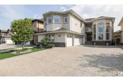 852 WILDWOOD CR NW Edmonton Alberta T6T0M1