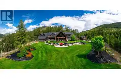 4495 Road Peachland British Columbia V0H1X3