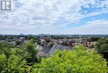 33 Venn Crescent, Toronto (Keelesdale-Eglinton West), Ontario M6M1S5, 2 Bedrooms Bedrooms, ,1 BathroomBathrooms,All Houses,For Sale,Venn,W8440756