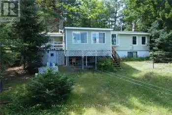 107 BLACKFISH BAY Road, Madawaska Valley, Ontario K0J1B0, 3 Bedrooms Bedrooms, ,1 BathroomBathrooms,All Houses,For Sale,Blackfish Bay/Kamaniskeg Lake,BLACKFISH BAY,X9516098