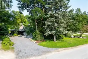 101 MARGARET St, Blue Mountains, Ontario N0H 1J0, 2 Bedrooms Bedrooms, 10 Rooms Rooms,1 BathroomBathrooms,All Houses,Sold,MARGARET,X10436339