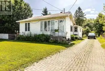 46 Knox AVE, Sault Ste Marie, Ontario P6B3X9, 2 Bedrooms Bedrooms, ,1 BathroomBathrooms,All Houses,For Sale,46 Knox AVE,SM241912