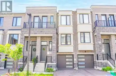 33 Origin Way Vaughan (Patterson) Ontario L6A4C2