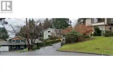 991 Street Coquitlam British Columbia V3C3P2