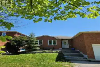 51 Mcdougall Dr Unit# Upper, Barrie, Ontario L4N 7H7, 3 Bedrooms Bedrooms, 7 Rooms Rooms,1 BathroomBathrooms,All Houses,Rented,Mcdougall,S9239329