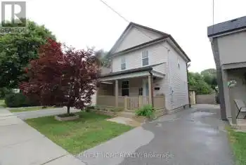 203 Nassau St, Oshawa, Ontario L1J 4A6, 2 Bedrooms Bedrooms, 8 Rooms Rooms,2 BathroomsBathrooms,All Houses,Sold,Nassau,E9240093