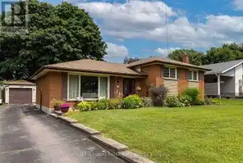 29 Lay St, Barrie, Ontario L4M 4A8, 3 Bedrooms Bedrooms, 9 Rooms Rooms,2 BathroomsBathrooms,All Houses,Sold,Lay,S9096215