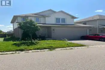 960 BITTERBUSH Crescent Unit# 32, London, Ontario N6H0G1, 3 Bedrooms Bedrooms, ,3 BathroomsBathrooms,All Houses,For Rent,BITTERBUSH,X9247929