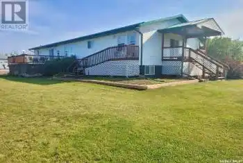 9KM West of Makwa, Loon Lake Rm No. 561, Saskatchewan S0M1L0, 5 Bedrooms Bedrooms, ,4 BathroomsBathrooms,All Houses,For Sale,9KM West of Makwa,SK962958