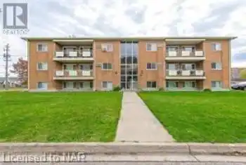 131 THIRD Street, Welland (773 - Lincoln/Crowland), Ontario L3B4W5, 22 Bedrooms Bedrooms, ,12 BathroomsBathrooms,Commercial,For Sale,THIRD,X9414333