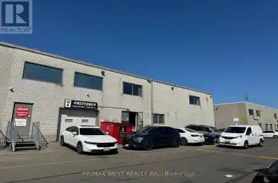 1100 Avenue Unit 11A Toronto (York University Heights) Ontario M3J2E2