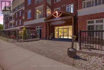 40 Horseshoe Blvd Unit# 415, Oro-Medonte, Ontario L4M 4Y8, 1 Bedroom Bedrooms, 5 Rooms Rooms,2 BathroomsBathrooms,Condo,Rented,Horseshoe,S9269343