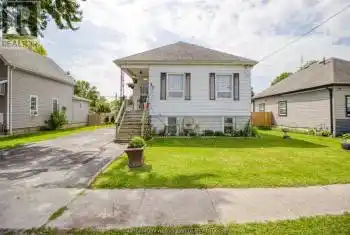 37 Book Street, Wallaceburg, Ontario N8A2T4, 4 Bedrooms Bedrooms, ,1 BathroomBathrooms,All Houses,For Sale,Book,24019588