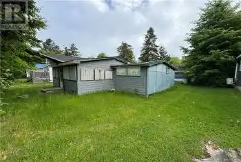 27 Second Avenue, Pointe-Du-Chêne, New Brunswick E4P5B9, 3 Bedrooms Bedrooms, ,1 BathroomBathrooms,All Houses,For Sale,27 Second Avenue,NB101440