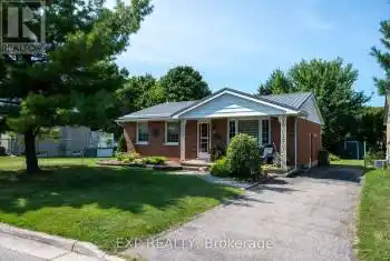 4 Aldborough Ave, St. Thomas, Ontario N5R 5M2, 2 Bedrooms Bedrooms, 8 Rooms Rooms,2 BathroomsBathrooms,All Houses,Sold,Aldborough,X9301194