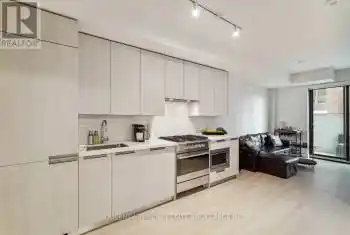 160 Kingsway Crescent Unit# 307, Toronto (Kingsway South), Ontario M8X2S4, 2 Bedrooms Bedrooms, ,2 BathroomsBathrooms,Condo,For Sale,Kingsway,W9303145