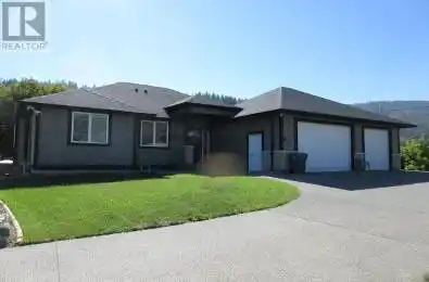 2011 BIRCH Avenue Merritt British Columbia V1K1K2