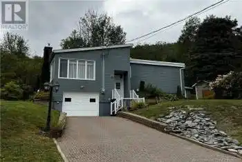 35 GUERRETTE Street, Edmundston, New Brunswick E3V1N9, 3 Bedrooms Bedrooms, ,2 BathroomsBathrooms,All Houses,For Sale,35 GUERRETTE Street,NB105335