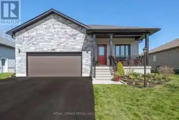 12 Dorchester Drive, Prince Edward County (Wellington), Ontario K0K3L0, 4 Bedrooms Bedrooms, ,3 BathroomsBathrooms,All Houses,For Sale,Dorchester,X9305222