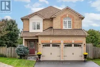 32 Fitzpatrick Crt, Whitby, Ontario L1M 2G9, 3 Bedrooms Bedrooms, 8 Rooms Rooms,4 BathroomsBathrooms,All Houses,Sold,Fitzpatrick,E9306952