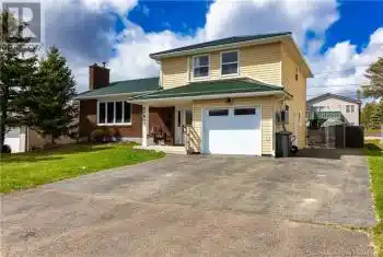 215 Gaspe, Dieppe, New Brunswick E1A1W9, 3 Bedrooms Bedrooms, ,3 BathroomsBathrooms,All Houses,For Sale,215 Gaspe,NB105151