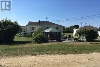 107 Chemin Des Roches, Bouctouche, New Brunswick E4S4L9, 1 Bedroom Bedrooms, ,1 BathroomBathrooms,All Houses,For Sale,107 Chemin Des Roches,NB105511