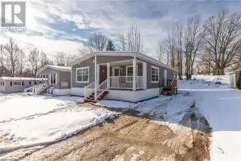 35 SUSSEX Square, Georgian Bluffs, Ontario N4K5N5, 3 Bedrooms Bedrooms, ,2 BathroomsBathrooms,All Houses,For Sale,SUSSEX,X10846377