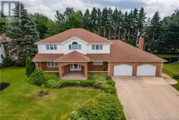 26 Camden Crescent, Moncton, New Brunswick E1E4J6, 4 Bedrooms Bedrooms, ,4 BathroomsBathrooms,All Houses,For Sale,26 Camden Crescent,NB105954