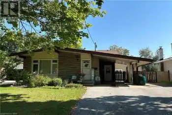 42 LEASIDE Dr Unit# UPPER, St. Catharines, Ontario L2M 4G5, 3 Bedrooms Bedrooms, 7 Rooms Rooms,1 BathroomBathrooms,All Houses,Rented,LEASIDE,X9413789