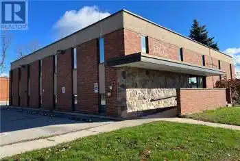 111 BROAD Street, Dunnville, Ontario N1A1S6, ,Commercial,For Sale,BROAD,XH4192526