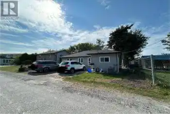 3 Mac Ave, Georgina, Ontario L4P 2P7, 3 Bedrooms Bedrooms, 7 Rooms Rooms,2 BathroomsBathrooms,All Houses,Rented,Mac,N9358738