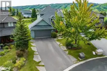 106 CROSSAN Court, Blue Mountains (Blue Mountain Resort Area), Ontario L9Y0M3, 4 Bedrooms Bedrooms, ,3 BathroomsBathrooms,All Houses,For Sale,CROSSAN,X10896103