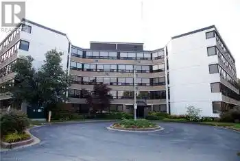 190 HWY 20 W Highway Unit# 104, Pelham (662 - Fonthill), Ontario L0S1E6, 2 Bedrooms Bedrooms, ,2 BathroomsBathrooms,Condo,For Sale,HWY 20 W,X9413786