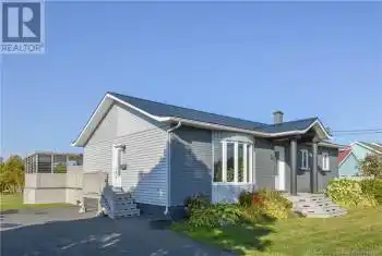 10 Gauvin Street, Caraquet, New Brunswick E1W1A3, 3 Bedrooms Bedrooms, ,2 BathroomsBathrooms,All Houses,For Sale,10 Gauvin Street,NB107317