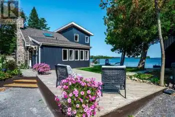 833 Fife Bay Marina Lane, Smith-Ennismore-Lakefield, Ontario K9J 6X3, 2 Bedrooms Bedrooms, 8 Rooms Rooms,2 BathroomsBathrooms,All Houses,Sold,Fife Bay Marina,X9382966