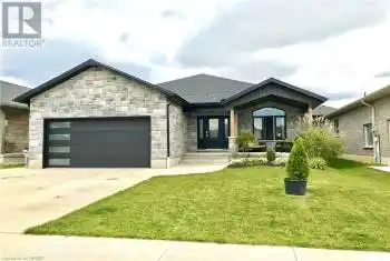 215 DUNCAN Street, West Perth (Mitchell), Ontario N0K1N0, 4 Bedrooms Bedrooms, ,3 BathroomsBathrooms,All Houses,For Sale,DUNCAN,X10780626