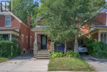 275 Egerton St, London, Ontario N5Z 2H1, 3 Bedrooms Bedrooms, 8 Rooms Rooms,2 BathroomsBathrooms,All Houses,Rented,Egerton,X9385464