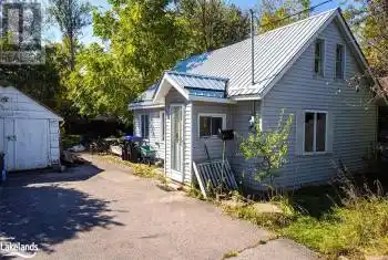 472 SIXTH St, Collingwood, Ontario L9Y 1Z9, 1 Bedroom Bedrooms, 5 Rooms Rooms,1 BathroomBathrooms,All Houses,Sold,SIXTH,S10440363