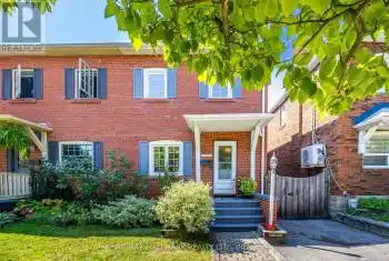 18 Jedburgh Rd, Toronto, Ontario M5M 3J6, 3 Bedrooms Bedrooms, 9 Rooms Rooms,2 BathroomsBathrooms,All Houses,Sold,Jedburgh,C9387283