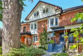 12 Westminster Ave, Toronto, Ontario M6R 1N4, 5 Bedrooms Bedrooms, 8 Rooms Rooms,2 BathroomsBathrooms,All Houses,Sold,Westminster,W9389516