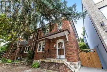 61 Methuen Ave, Toronto, Ontario M6S 1Z7, 3 Bedrooms Bedrooms, 6 Rooms Rooms,2 BathroomsBathrooms,All Houses,Sold,Methuen,W9389774