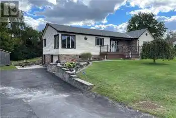 4456 LYONS CREEK Road, Niagara Falls (224 - Lyons Creek), Ontario L2E6S6, 3 Bedrooms Bedrooms, ,2 BathroomsBathrooms,All Houses,For Sale,LYONS CREEK,X9415101