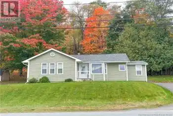 185 Houlton Street, Woodstock, New Brunswick E7M1Y7, 2 Bedrooms Bedrooms, ,1 BathroomBathrooms,All Houses,For Sale,185 Houlton Street,NB107450