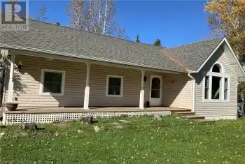 20 CAPE HURD Road, Northern Bruce Peninsula, Ontario N0H2R0, 5 Bedrooms Bedrooms, ,2 BathroomsBathrooms,All Houses,For Sale,CAPE HURD,X10846542