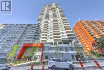 50 Dunfield Ave Unit# LPH12, Toronto, Ontario M4S 0E4, 2 Bedrooms Bedrooms, 6 Rooms Rooms,3 BathroomsBathrooms,Condo,Rented,Dunfield,C9400265