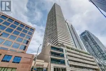 2221 Yonge St Unit# 4301, Toronto, Ontario M4S 2B4, 1 Bedroom Bedrooms, 4 Rooms Rooms,1 BathroomBathrooms,Condo,Rented,Yonge,C9417207