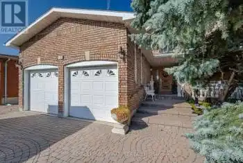 100 Gas Light Crescent, Vaughan (East Woodbridge), Ontario L4L8G1, 4 Bedrooms Bedrooms, ,4 BathroomsBathrooms,All Houses,For Sale,Gas Light,N9507460