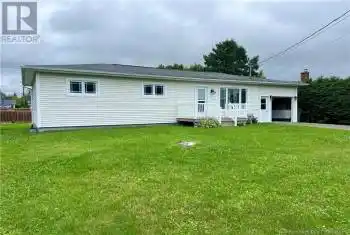 668 4th Avenue Unit# 668, Grand Falls, New Brunswick E3Z1A2, 4 Bedrooms Bedrooms, ,3 BathroomsBathrooms,All Houses,For Sale,668 4th Avenue,NB103187