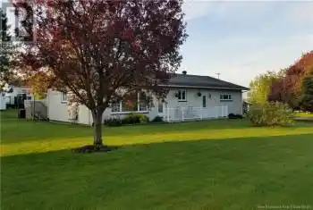 333 St-Jean, Saint-Léonard, New Brunswick E7E2C3, 4 Bedrooms Bedrooms, ,2 BathroomsBathrooms,All Houses,For Sale,333 St-Jean,NB102156