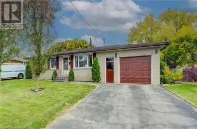 161 EAST PARK Drive Woodstock Ontario N4S3N1